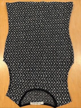 LaBelle ~ Sleek stretch Jet Black Shimmer White Knit Tank Top 3-D Design